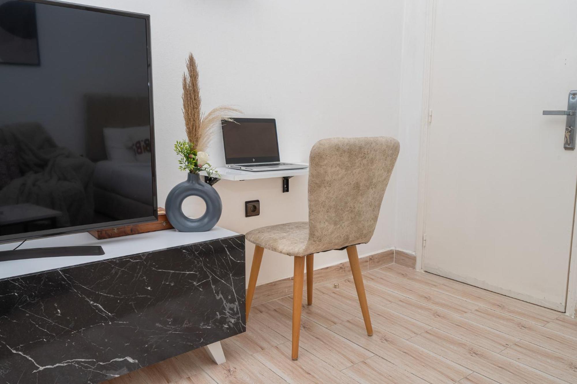 Appartement Ensolleille Au Coeur De Tanger Luaran gambar