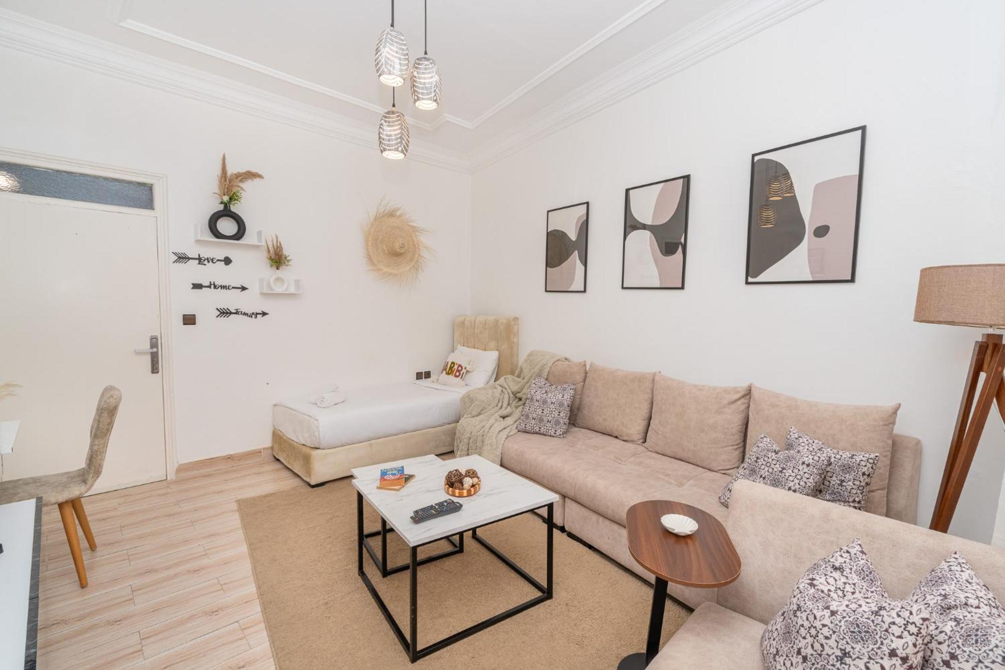 Appartement Ensolleille Au Coeur De Tanger Luaran gambar