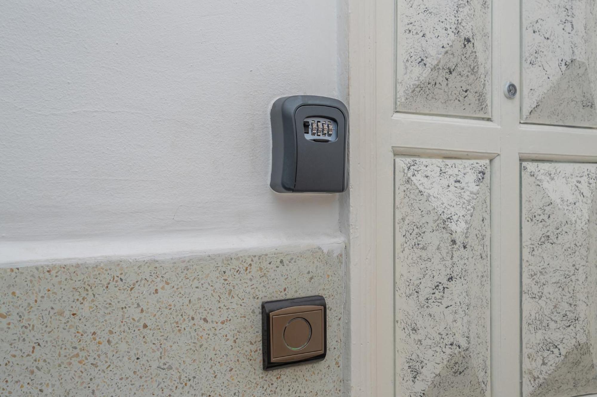 Appartement Ensolleille Au Coeur De Tanger Luaran gambar