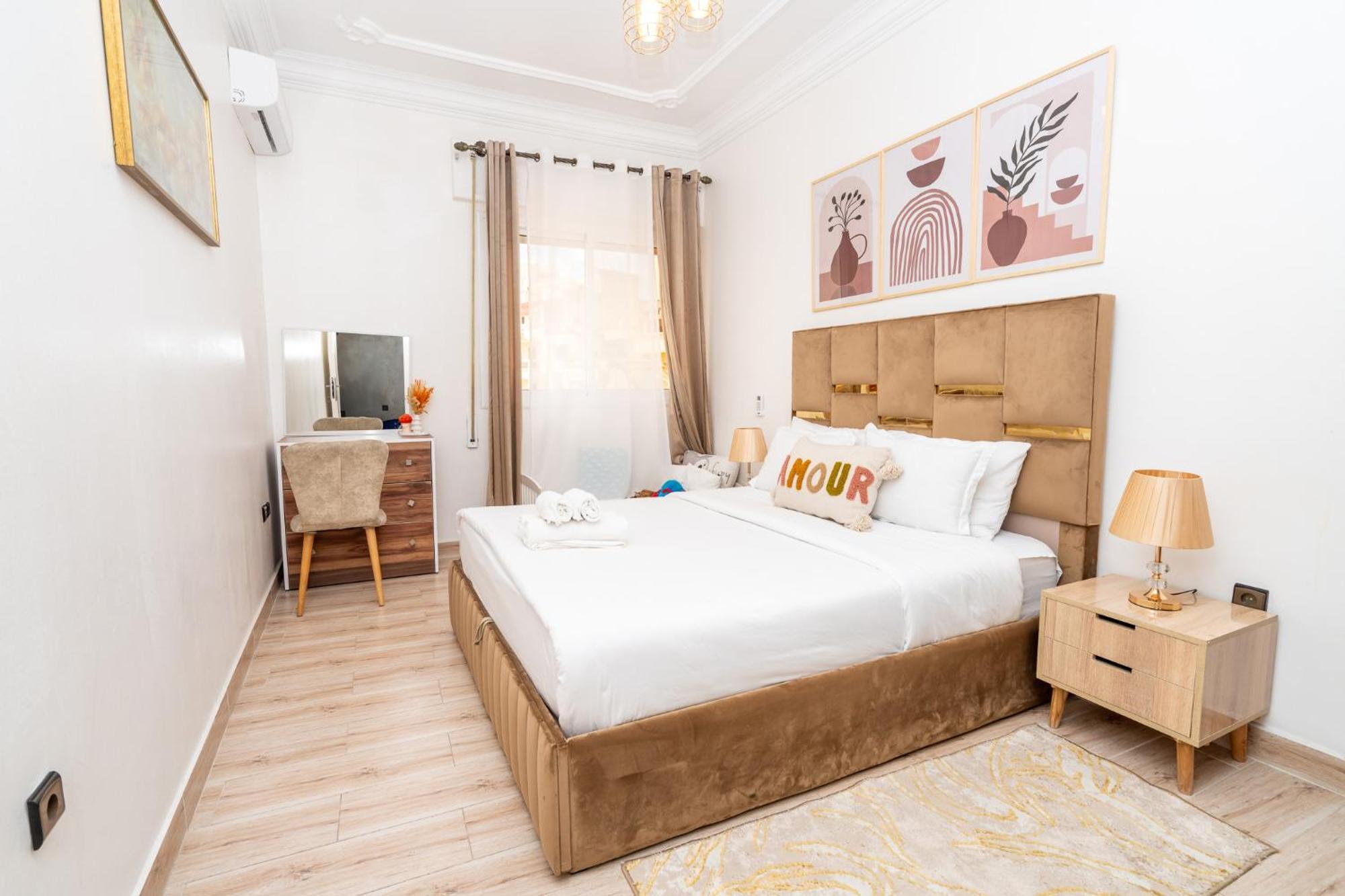 Appartement Ensolleille Au Coeur De Tanger Luaran gambar