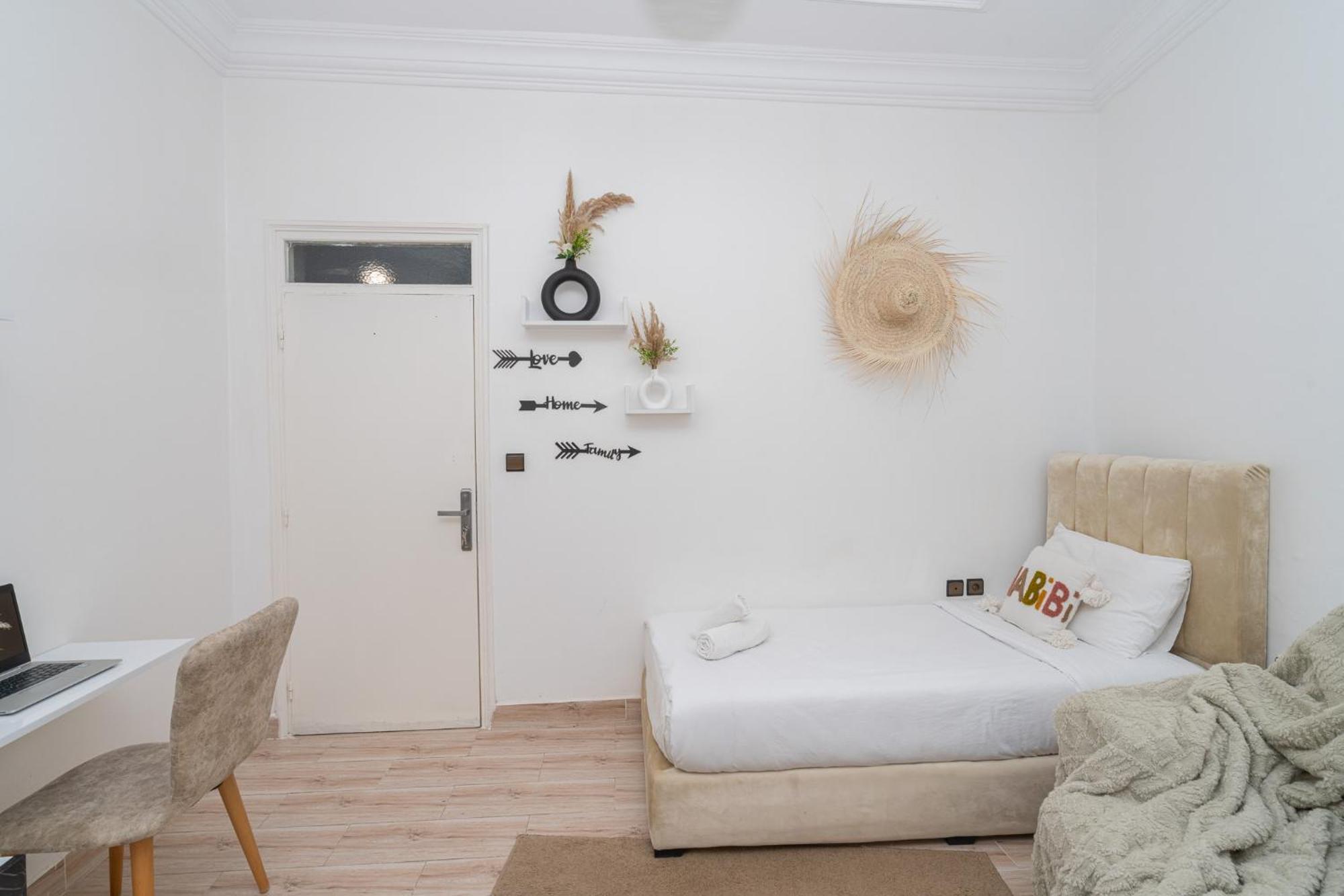 Appartement Ensolleille Au Coeur De Tanger Luaran gambar